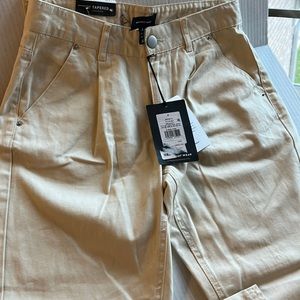 Who What Wear tapered natural waist pants size 4